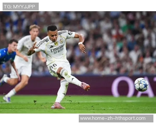 马斯坦托诺重返皇马训练场姆巴佩恢复情况仍待观察 马斯坦托诺重返皇马训练场姆巴佩恢复情况仍待观察