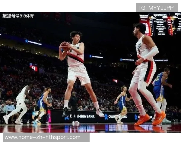 刘维伟自带剪刀为杨瀚森打造30美元理发馆的独特体验