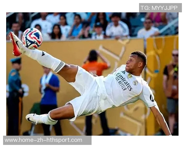 姆巴佩晒阿什拉夫球衣照片引发球迷热议好兄弟情深厚